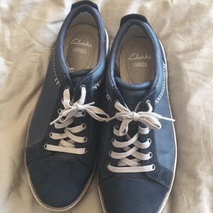 clarks blue sneakers